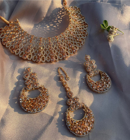 ✨Pakistani Zircon Semi Bridal Set✨