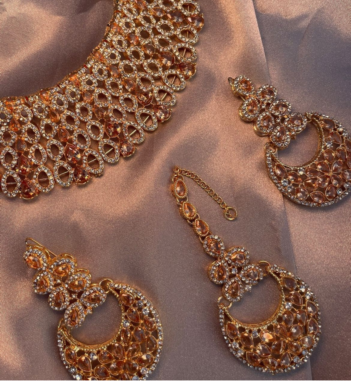 ✨Pakistani Zircon Semi Bridal Set✨