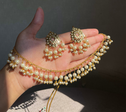 Minimal Dainty Pipal Patti Set