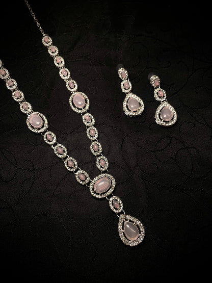 Minimal Long Necklace Set