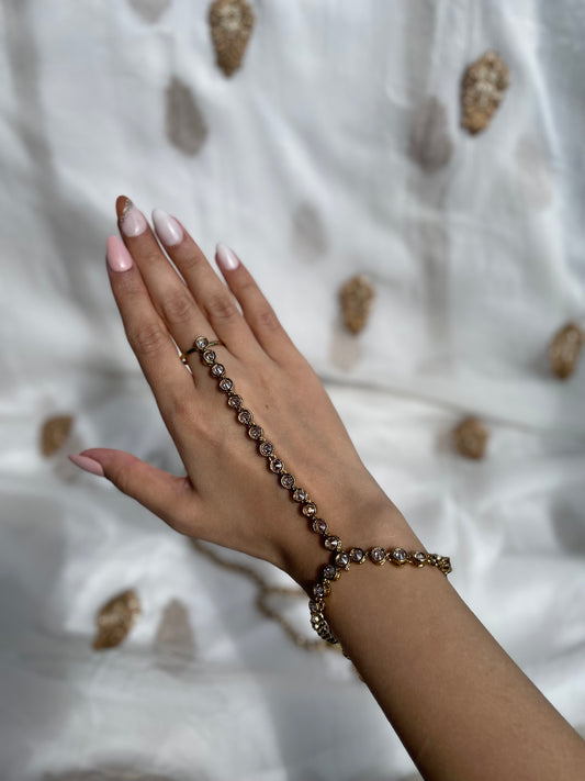 Minimal Polki Hand Chain