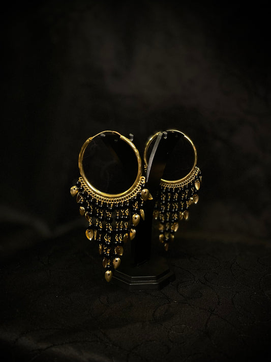 ✨Hoop Earrings✨
[Black]